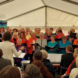 Chor der LandFrauen singt beim stationären Hospiz