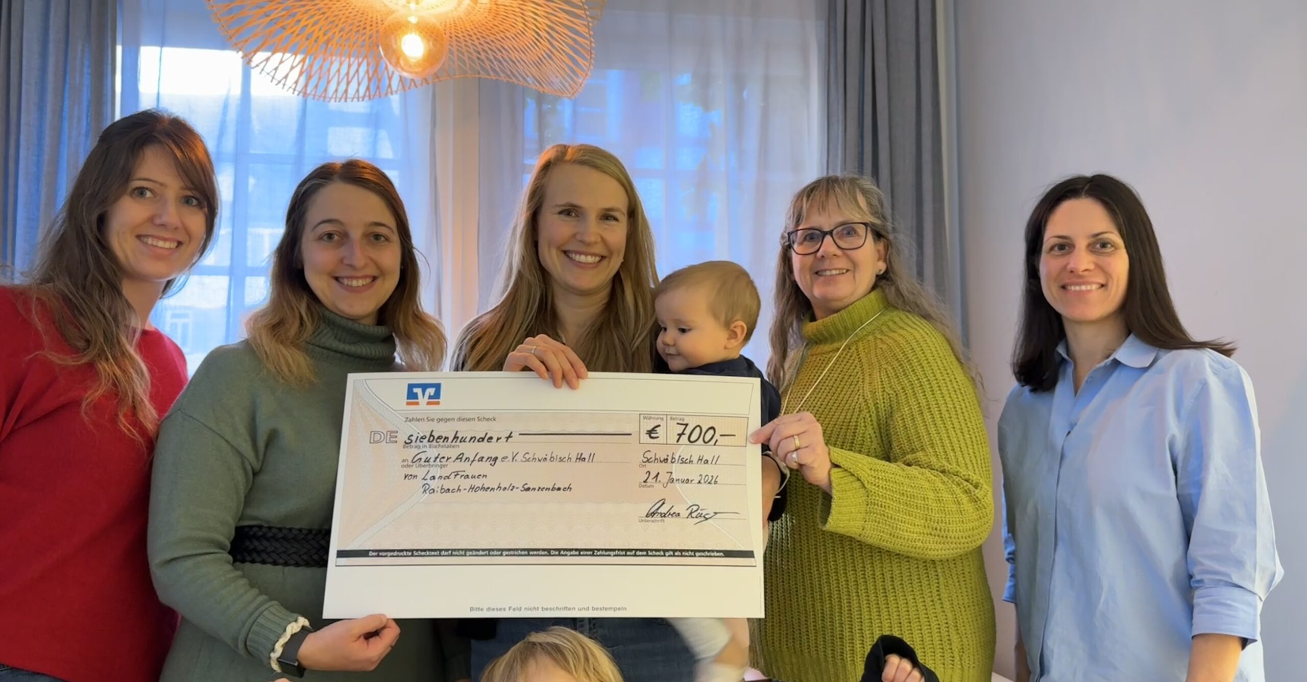 Spendenübergabe Guter Anfang e.V.